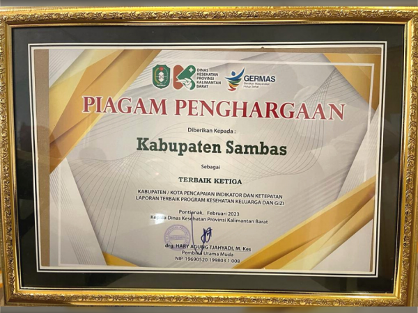 Kabupaten Sambas Meraih Penghargaan Program Kesehatan Keluarga dari Pemprov Kalbar