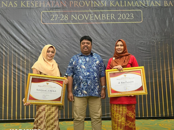 Nakes Kabupaten Sambas Raih Penghargaan Nakes Teladan Tingkat Provinsi Kalbar.